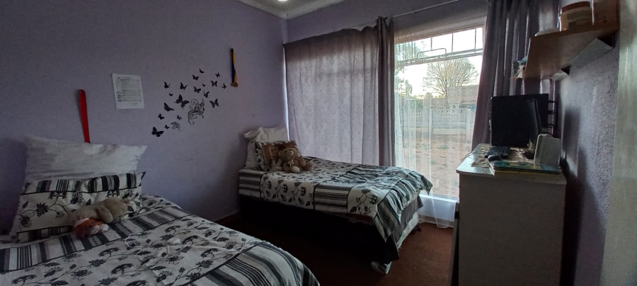 4 Bedroom Property for Sale in Elandia North West